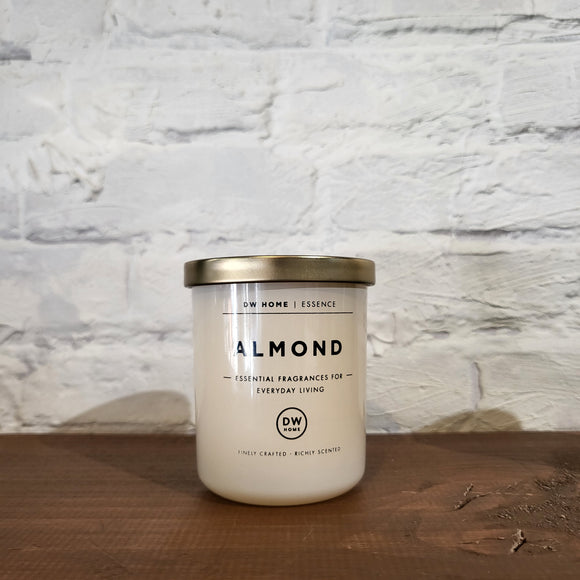 DW Home Scented Candle - Almond